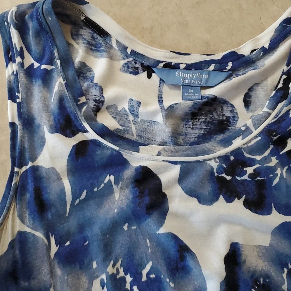 Simply Vera by Vera Wang women's tank top.  Size medium. - Picture 5 of 10